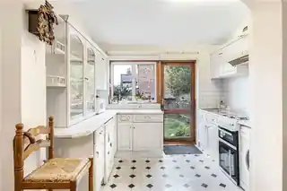 62 Howberry Road, photo 3