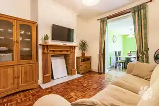 62 Mawney Road, photo 4