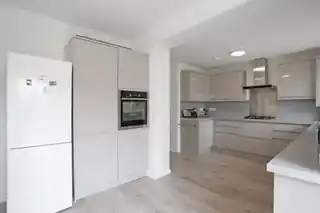 62 Richmond Gardens, photo 4