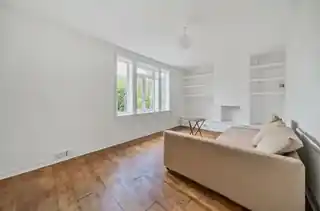 62 Swallands Road, photo 2
