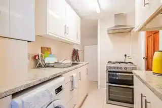 62 Whittington Avenue, photo 4