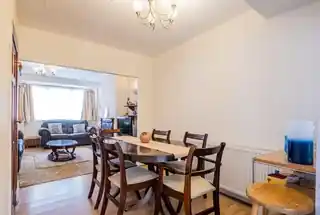62 Whittington Avenue, photo 3
