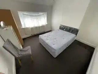 63 Avon Road, photo 2