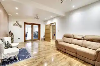 63 Blandford Waye, photo 3