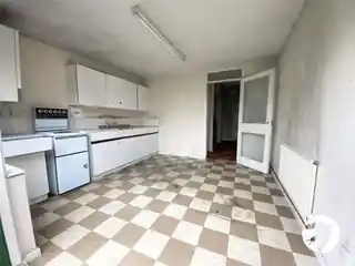 63 College Park Close, photo 3