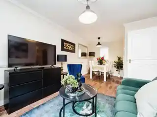 63 Cyprus Place, photo 2