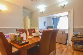 63 Faversham Avenue, photo 2