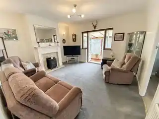 63 Goodwin Drive, photo 3