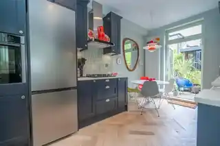 63 Leslie Road, photo 4