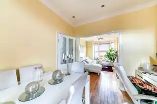 63 Livingstone Road, photo 3