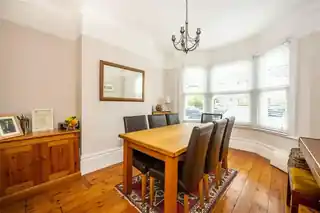 63 Malden Hill, photo 3
