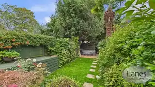 63 Manor Road, photo 4
