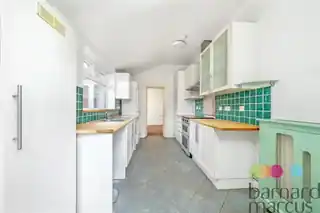63 Summers Lane, photo 2