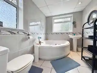 63 West Street, photo 4