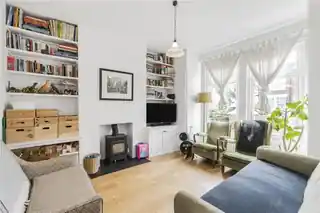 63A Elsinore Road, photo 2
