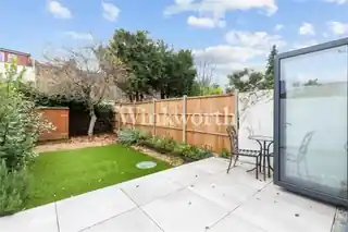 64 Beechfield Road, photo 3