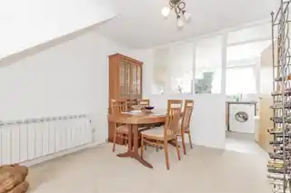 64 Carlton Road, photo 3