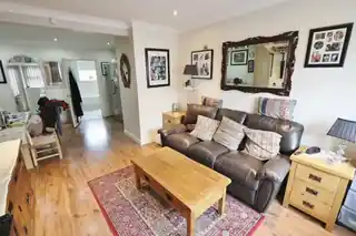 64 First Avenue, photo 3