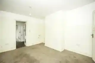 64 Gellatly Road, photo 3