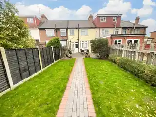 64 Hampton Road, photo 2