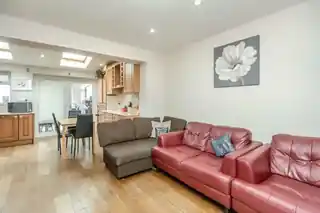 64 Hodder Drive, photo 3