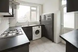 64 Imperial Drive, photo 3