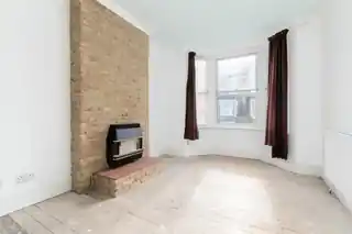 64 Manor Road, photo 2