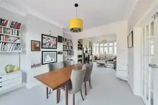 64 Summerlee Avenue, photo 3