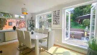 64 Swingate Lane, photo 4