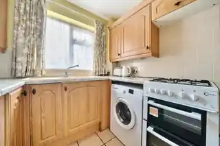 64 Tower Road, photo 3