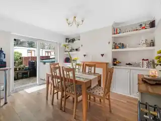 64 Warwick Road, photo 4