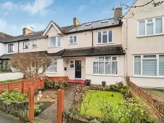64 Warwick Road, photo 2