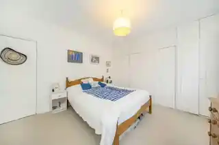 64 Wellfield Road, photo 4