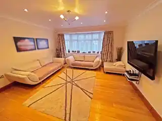 64A Shelley Crescent, photo 3