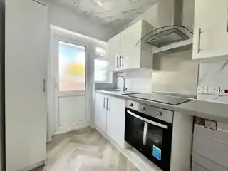 65 Chantry Road, photo 3