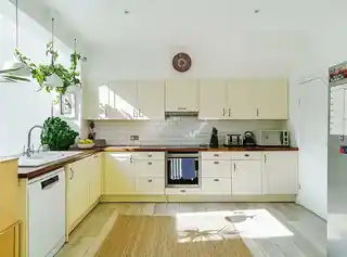 65 Dewsbury Road, photo 2