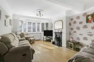 65 Shirley Avenue, photo 2