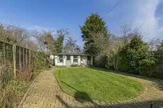 65 Shirley Avenue, photo 4