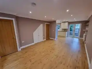 65 Station Way, photo 3