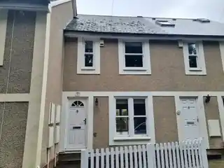 65 Station Way, photo 2