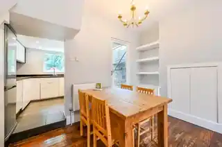65 Whistler Street, photo 4