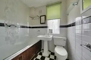 65A Stonecot Hill, photo 4