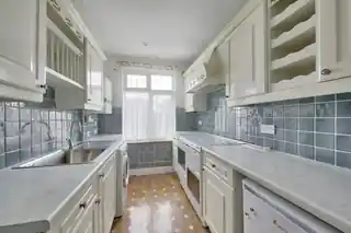 65A Stonecot Hill, photo 2
