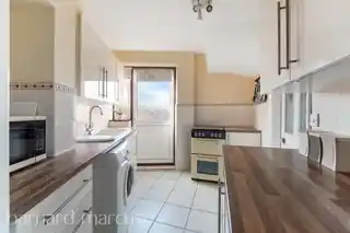 66 Bayham Road, photo 3