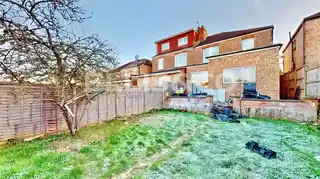66 Bowrons Avenue, photo 2