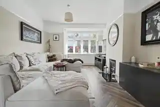66 Bradbourne Road, photo 2