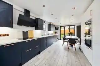66 Buckingham Road, photo 3