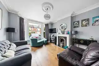 66 Buckingham Road, photo 2