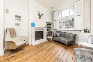 66 Castle Road, photo 2
