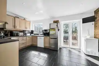 66 Dairsie Road, photo 4
